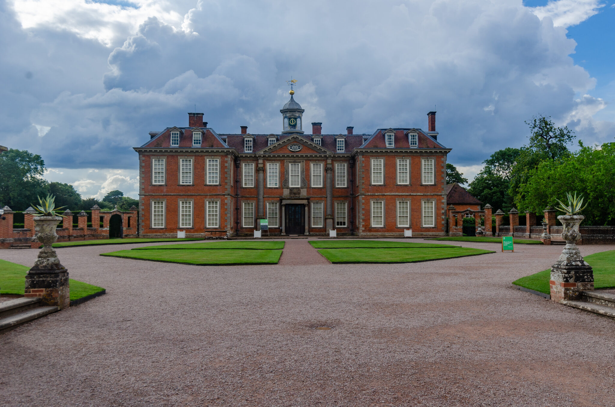 Premier Estate Agents and Letting Agents in Droitwich Oulsnam Droitwich