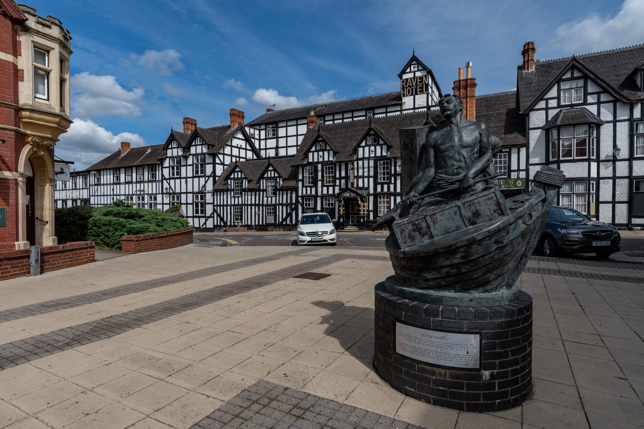 Premier Estate Agents and Letting Agents in Droitwich Oulsnam Droitwich