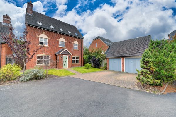 Laurel Gardens, Barnt Green, Birmingham, Worcestershire, B45 8RP