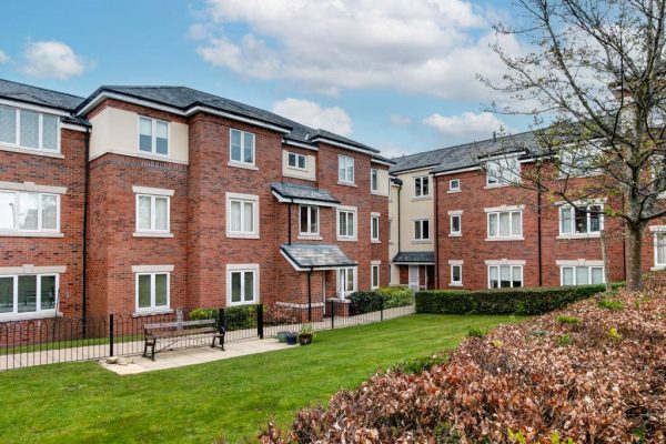 Stratford Gardens, Bromsgrove, Worcestershire, B60 1EU