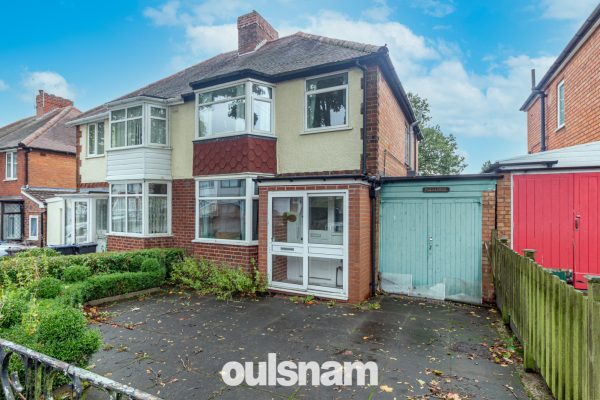 Lockwood Road, Northfield, Birmingham, B31 1QE