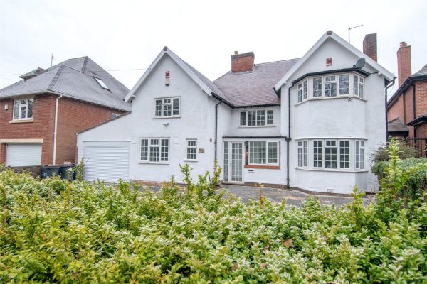 Moor Green Lane, Moseley, Birmingham, B13 8NT