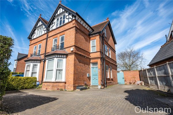 The Crescent, Bromsgrove, Worcestershire, B60 2DF
