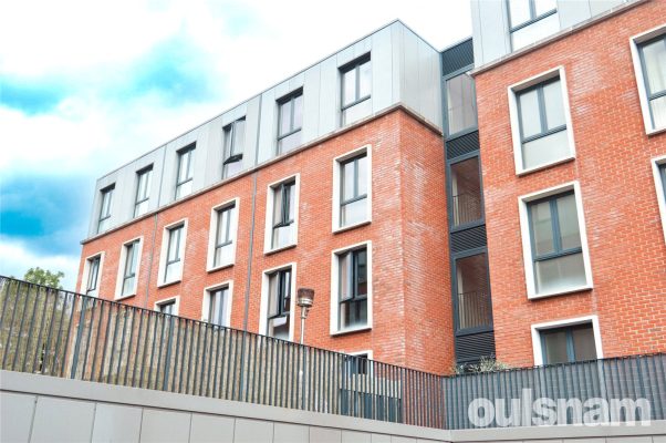 Alcester Road, Birmingham, West Midlands, B13 8EQ